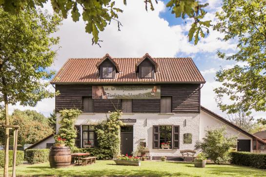 boswachtershuis  jeugdherberg gebouw