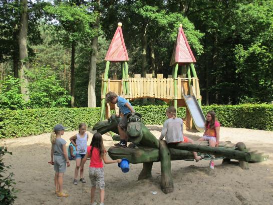 speeltuin boswachtershuis kids